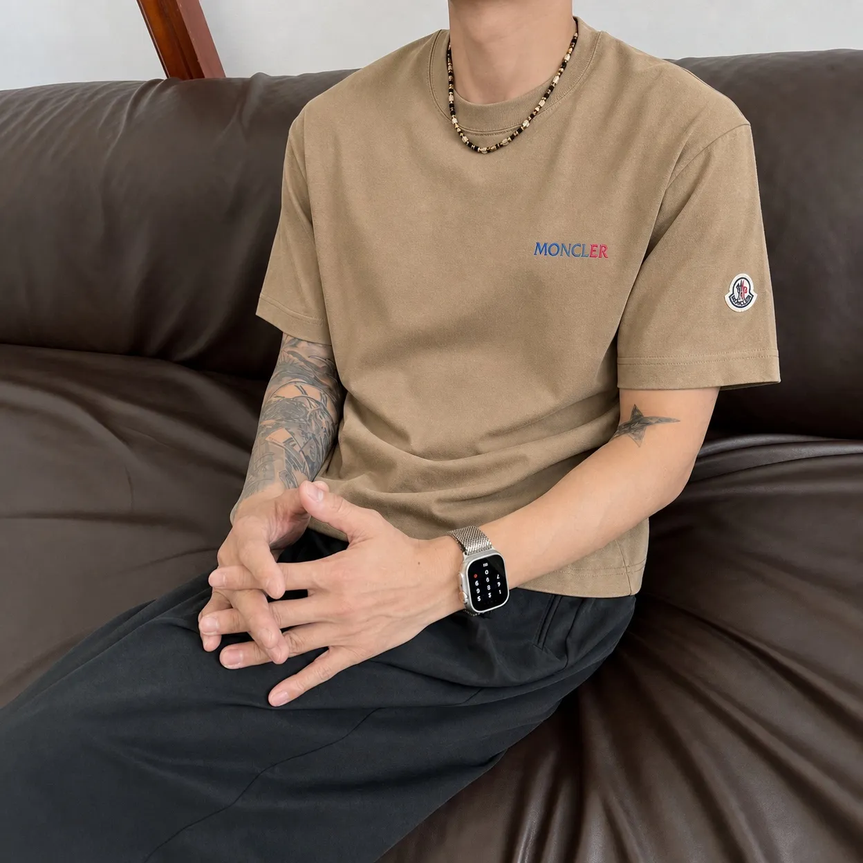 moncle～ 《 》7a tee ， Same Style ， : Black White Coffee Brown Size：S（90-130 ） M（125-150 ） L（135-165 ） XL（160-190 ） XXL（185-220 ）